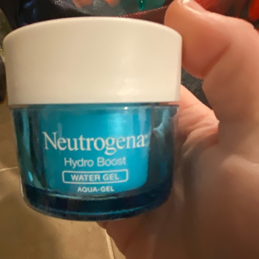 Neutrogena hydro boost water gel